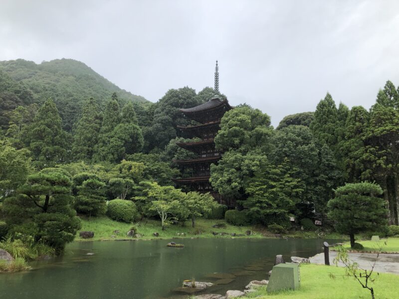 瑠璃光寺五重塔