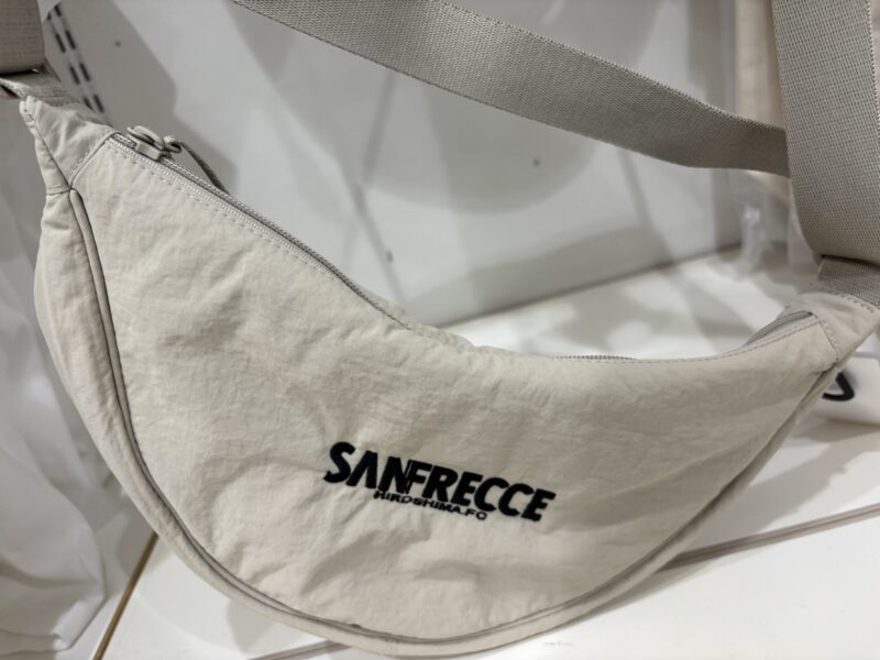 Jリーグ×ユニクロ サンフレッチェ刺繍