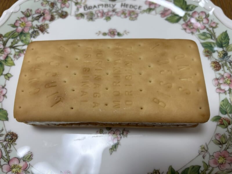 森永製菓『ビスケットサンド』